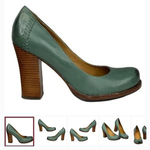 Kork-Ease Simone Sz 7.5 Green Burnished Leather Stacked Heels 4” Women’s Pump